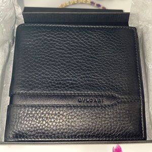 BVLGARI mens wallet / coin holder